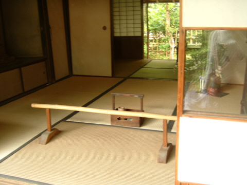 ���s�E���R